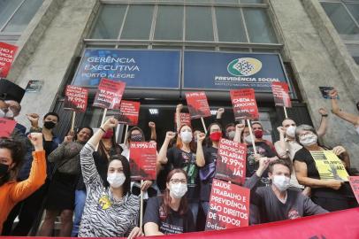 PORTO ALEGRE, RS, BRASIL,  23/03/2022- Greve dos funcionários do INSS Foto:Lauro Alves  / Agencia RBS<!-- NICAID(15048659) -->