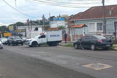 Homem é morto a tiros no bairro Medianeira, em Porto Alegre<!-- NICAID(15048692) -->