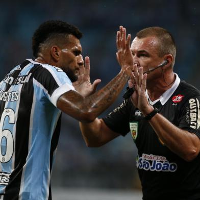 23/03/2022 - PORTO ALEGRE, RS - GRENAL 437. Rodrigues, Leandro Vuaden - Foto: André Ávila / Agência RBS<!-- NICAID(15049449) -->