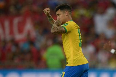 Brazils Philippe Coutinho celebrates after scoring against Chile during their South American qualification football match for the FIFA World Cup Qatar 2022, at Maracana Stadium in Rio de Janeiro, Brazil, on March 24, 2022. (Photo by CARL DE SOUZA / AFP)Editoria: SPOLocal: Rio de JaneiroIndexador: CARL DE SOUZASecao: soccerFonte: AFPFotógrafo: STF<!-- NICAID(15050747) -->