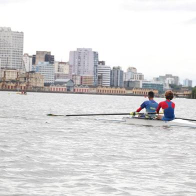 Dentro do calendário de eventos dos 250 anos de Porto Alegre, a capital recebe a principal competição de base do Remo Sul-Americano. Flavio Bandeira/Grêmio Náutico União <!-- NICAID(15050914) -->