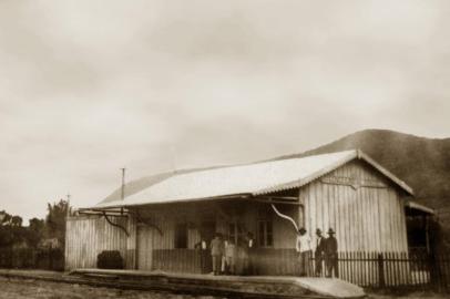 A Estação Urbana, de Osório, na década de 1930.<!-- NICAID(15052861) -->