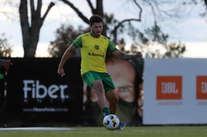 equipe alviverde terá três semanas até o início do brasileirão, contra o Bragantino, no Alfredo Jaconi<!-- NICAID(15047189) -->