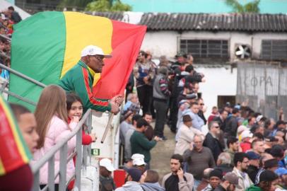 guilherme silva dias, o trem, torcedor-símbolo do farroupilha de Pelotas<!-- NICAID(15055387) -->