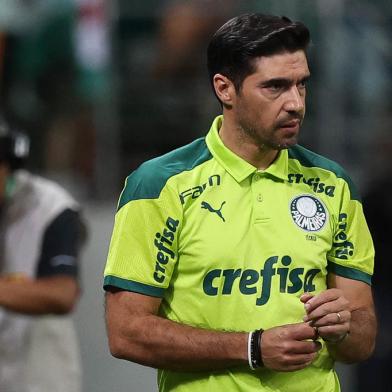 O técnico Abel Ferreira, da SE Palmeiras, em jogo contra a equipe do Red Bull Bragantino, durante partida válida pela semi final, do Campeonato Paulista, Série A1, na arena Allianz Parque. (Foto: Cesar Greco)<!-- NICAID(15055411) -->