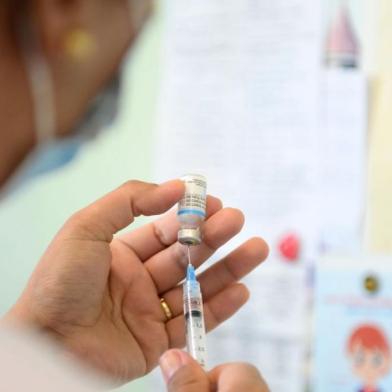 A Secretaria Municipal de Saúde (SMS) Caxias do Sul encerrou na última sexta-feira (27) a campanha de vacinação contra a poliomielite. Ao todo, 20.055 crianças de até 5 anos incompletos foram imunizadas, o que corresponde a 90,78% da meta.<!-- NICAID(14660095) -->