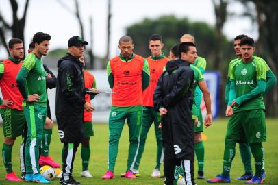 CAXIAS DO SUL, RS, BRASIL, 30/03/2022. Juventude x Grêmio, jogo-treino realizado no Centro de Formação de Atletas e Cidadãos, o CFAC. O Juventude verceu por 4 a 2. (Porthus Junior/Agência RBS)<!-- NICAID(15055626) -->