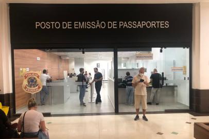 Apesar do aumento da procura, emissão de passaporte ocorre dentro da normalidade e sem registro de filas em Porto Alegre. De fevereiro para março, o acréscimo foi de 32,11%.Foto: Tiago Bitencourt/Agência RBS<!-- NICAID(15061198) -->