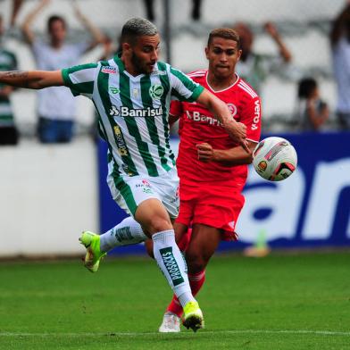 CAXIAS DO SUL, RS, BRASIL, 26/01/2022. Juventude x Inter, jogo válido pela primeira rodada do Campeonato Gaúcho 2022 e realizado no estádio Alfredo Jaconi. (Porthus Junior/Agência RBS)<!-- NICAID(14999488) -->