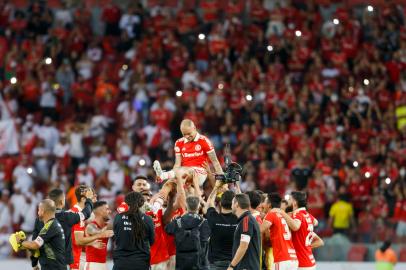 Porto Alegre, RS, Brasil, 17/04/2022 - Internacional vs Fortaleza pelo Campeonato Brasileiro Série A 2022  - Foto: Jefferson Botega/Agência RBSIndexador: RAUL PEREIRA<!-- NICAID(15071177) -->