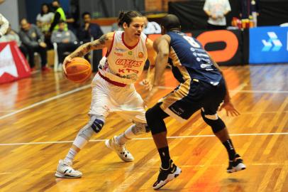 CAXIAS DO SUL, RS, BRASIL, 14/04/2022. 9Caxias do Sul Basquete x Unifacisa, primeiro jogo dos playoffs das oitavas de final  do Novo Basquete Brasil (NBB) e realizado no Ginásio do Sese. (Porthus Junior/Agência RBS)<!-- NICAID(15072765) -->