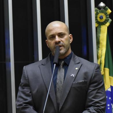 Deputado Daniel Silveira (União Brasil - RJ) discursa na Câmara. <!-- NICAID(15055382) -->