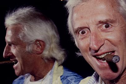 Segredos e Crimes de Jimmy Savile (2022), documentário da Netflix<!-- NICAID(15077066) -->