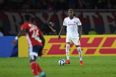 Zagueiro Vitão estreou pelo Inter na partida contra o Independiente Medellin, em jogo pela Copa Sul-Americana.Indexador: RICARDO DUARTE<!-- NICAID(15079332) -->