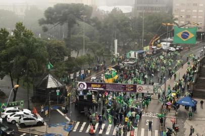 Manifestação pró-Bolsonaro na praça Dante Alighieri<!-- NICAID(15083166) -->