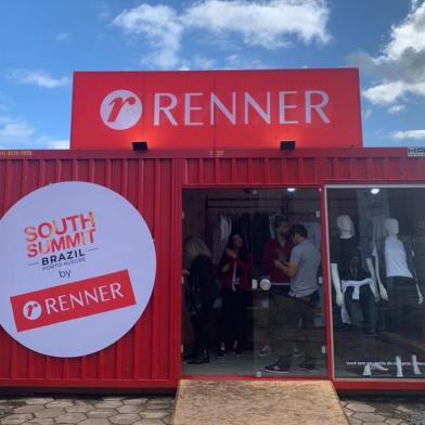 Renner na South Summit <!-- NICAID(15087422) -->