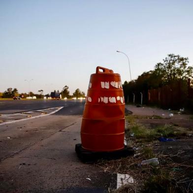 PORTO ALEGRE, RS, BRASIL, 09.05.2022: Antiga praça de pedágio da BR-290, em Eldorado do Sul, localizado no km 110 está abandonada desde julho de 2018. As obras estão previstas para o segundo semestre de 2022. Fotos: Camila Hermes/Agência RBS<!-- NICAID(15091592) -->