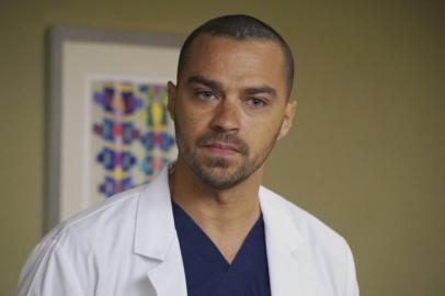 Jesse Williams deixa Jesse Williams<!-- NICAID(14776982) -->