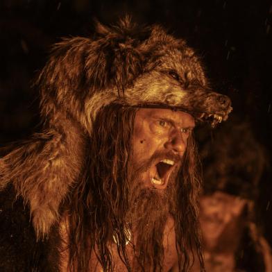 Alexander Skarsgård stars as Amleth in director Robert Eggers¿ Viking epic THE NORTHMAN, a Focus Features release. ..Credit: Aidan Monaghan / © 2022 Focus Features, LLC..<!-- NICAID(15091987) -->