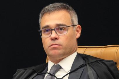 Ministro André Mendonça na sessão plenária do STF. <!-- NICAID(15096011) -->