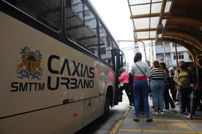 CAXIAS DO SUL, RS, BRASIL, 23/03/2022. Reportagem foi conferir o primeiro dia de funcionamento da tarifa verde no sistema de transporte coletivo. (Bruno Todeschini/Agência RBS)<!-- NICAID(15048722) -->