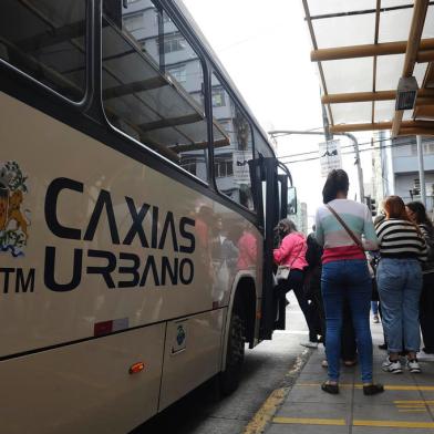 CAXIAS DO SUL, RS, BRASIL, 23/03/2022. Reportagem foi conferir o primeiro dia de funcionamento da tarifa verde no sistema de transporte coletivo. (Bruno Todeschini/Agência RBS)<!-- NICAID(15048722) -->