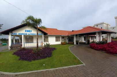 Escola Municipal de Educação Infantil João Henrique Alfredo Grings, de Igrejinha.<!-- NICAID(15104833) -->