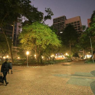 PORTO ALEGRE,RS,BRASIL.2022,05,24.Clima de bom em Porto Aelgre, com temperatura de 13 graus no amanhcer.(RONALDO BERNARDI/AGENCIA RBS<!-- NICAID(15104793) -->