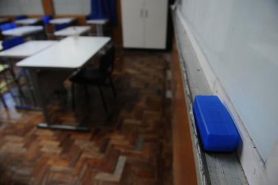 CAXIAS DO SUL, RS, BRASIL, 17/03/2022. Primeiro mês de aulas tem falta de professores e funcionários na rede pública de Caxias do Sul. Na foto, a Escola Estadual de Ensino Médio Maria Araci Trindade Rojas. (Bruno Todeschini/Agência RBS)<!-- NICAID(15043716) -->