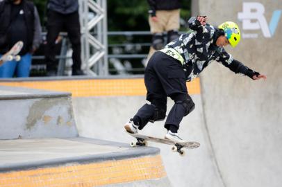 Porto Alegre, RS, Brasil, 29/05/2022 -  Etapa final feminina de skate, categoria Park, no STU Porto Alegre. Provas na pista da orla do Guaíba. Foto: Jonathan Heckler/Agência RBS<!-- NICAID(15109938) -->