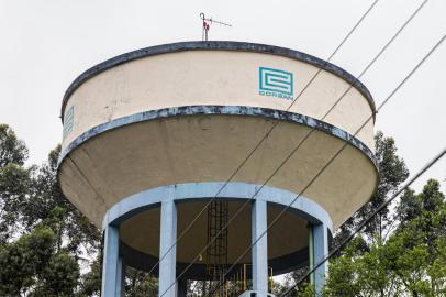 Santa Cruz do Sul, RS, BRASIL, 17/09/2019: Foto genérica de um reservatório da corsan. Bola ao centro sobre a corsan: reservatórios da Corsan em Santa Cruz do Sul. Cidade sofre com falta de água. (Foto: Omar Freitas / Agência RBS)<!-- NICAID(14252664) -->