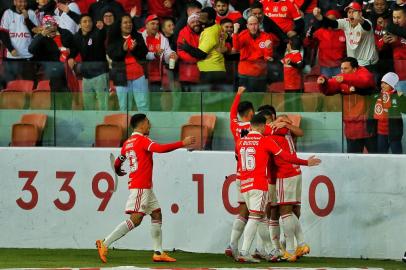 Gol do Internacional no jogo contra o Flamengo pelo Campeonato Brasileiro série A - Porto Alegre, 11/06/2022 - Lauro Alves/Agência RBS<!-- NICAID(15121897) -->