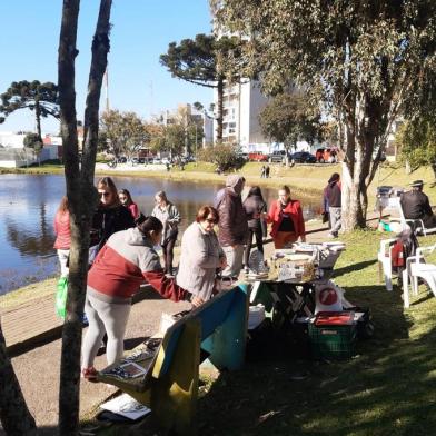 Feira da UAB realizada em Caxias do Sul<!-- NICAID(15122676) -->