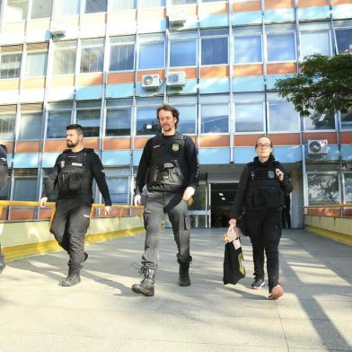 PORTO ALEGRE, RS, BRASIL, 14/06/2022- Operação da Polícia Civil contra fraudes na Empresa Gaúcha de Rodovias (EGR). Foto: Ronaldo Bernardi / Agencia RBS<!-- NICAID(15123505) -->