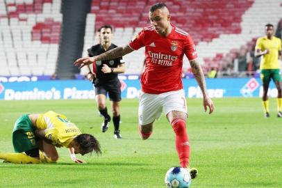 Everton Cebolinha, atacante do Benfica