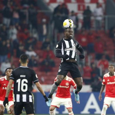 PORTO ALEGRE, RS, BRASIL, 19/06/2022- Inter x Botafogo: jogo válido pela 13ª rodada do Brasileirão. Foto: Anselmo Cunha/Agencia RBS<!-- NICAID(15127713) -->