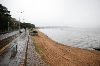 Porto Alegre, RS, Brasil, 22/06/2022 - Reformas da orla de Ipanema atingem 80% e devem ser entregues em Julho - Foto: Anselmo Cunha/Agência RBS<!-- NICAID(15130096) -->