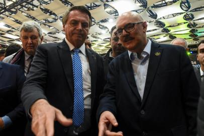 O ex-ministro da Educação Milton Ribeiro e o presidente Jair Bolsonaro na 1ª Feira Brasileira de Grafeno em Caxias do Sul (RS)<!-- NICAID(15129605) -->