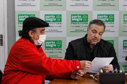 Porto Alegre, RS, 27/06/2022: Simpa entrega documento que aprova formalmente proposta de reposição salarial feita pela prefeitura. Foto: Pedro Piegas/PMPA<!-- NICAID(15133569) -->