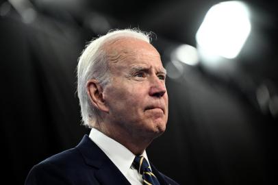 US President Joe Biden addresses media representatives during a press conference at the NATO summit at the Ifema congress centre in Madrid, on June 30, 2022. (Photo by Brendan Smialowski / AFP)Editoria: POLLocal: MadridIndexador: BRENDAN SMIALOWSKISecao: diplomacyFonte: AFPFotógrafo: STF<!-- NICAID(15136560) -->