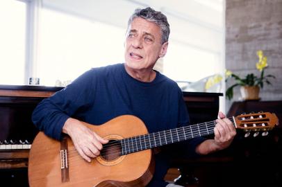 Chico Buarque<!-- NICAID(13341828) -->