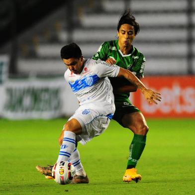 CAXIAS DO SUL, RS, BRASIL, 03/02/2022. Juventude x NH, jogo válido pela terceira rodada da primeira fase do Campeonato Gaúcho 2022 e realizado no estádio Alfredo Jaconi. (Porthus Junior/Agência RBS)<!-- NICAID(15007076) -->