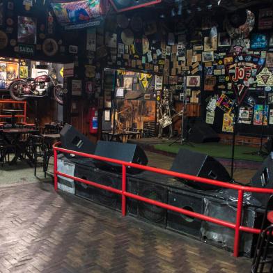 Palco do Bar do Joe, em Garibaldi<!-- NICAID(10334814) -->