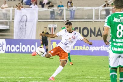 zé Ricardo , tombense , futebol , muriaé , chapecoense, Estádio Soares de Azevedo<!-- NICAID(15148070) -->