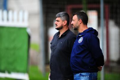 CAXIAS DO SUL, RS, BRASIL, 04/04/2022. A SER Caxias apresentou na tarde desta segunda-feira o novo técnico para a temporada 2022. O técnico Luan Carlos e o auxiliar Kinho Forgiarini já comandaram um treino no CT Baixada Rubra/Vanderlei Bersaghi. Na foto, gerente de futebol Filipi Cruz. (Porthus Junior/Agência RBS)<!-- NICAID(15059802) -->