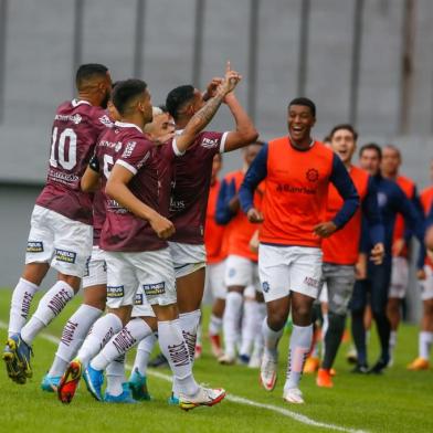 Caxias e Azuris se enfrentam pela 14ª rodada do Campeonato Brasileiro da Série D, no Estádio Centenário, em Caxias do Sul.<!-- NICAID(15150871) -->