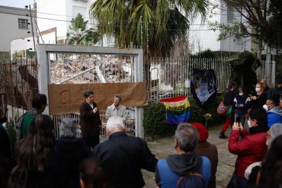 Porto Alegre, RS, Brasil, 19/07/2022 - Protesto contra demolição da casa de Caio Fernando Abreu - Foto: Anselmo Cunha/Agência RBS<!-- NICAID(15152873) -->