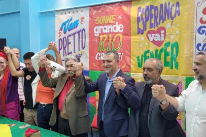 *A PEDIDO DE CRISTIANE BAZILIO* PT lança Olívio Dutra ao Senado - Foto: Gabriel Jacobsen/Agência RBS<!-- NICAID(15158106) -->