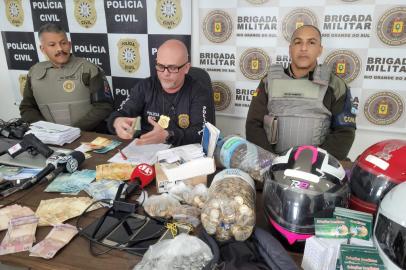 Operação da BM e da Polícia Civil cumpre mandados  no Litoral Norte durante investigação sobre morte de menino de seis anos. Foto: Brigada Militar/Divulgação<!-- NICAID(15171323) -->