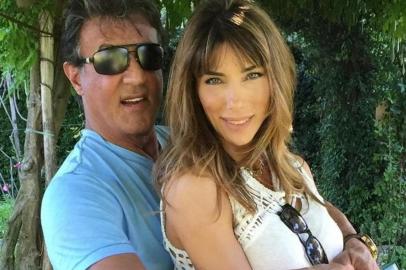 Sylvester Stallone e Jennifer Flavin estão se separando após 25 anos de casamento<!-- NICAID(15185402) -->